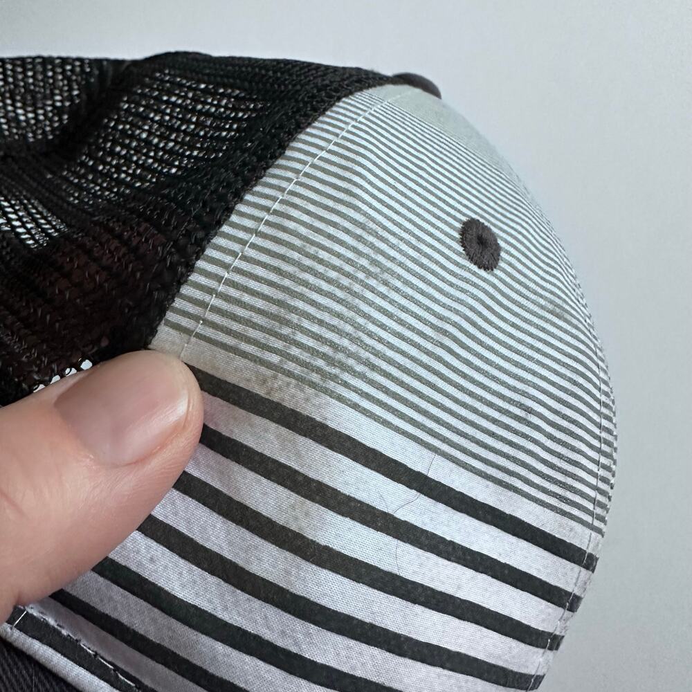 Ahead Stripe Design SnapBack Mesh Trucker Hat Mid Fit - Picture 3 of 5